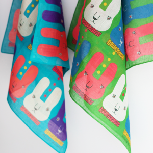Alternative view of Petit foulard KKMM Bunny couleur B(bleu)