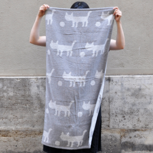 Alternative view of Serviette de bain SILHOUETTE CAT couleur GY(gris)
